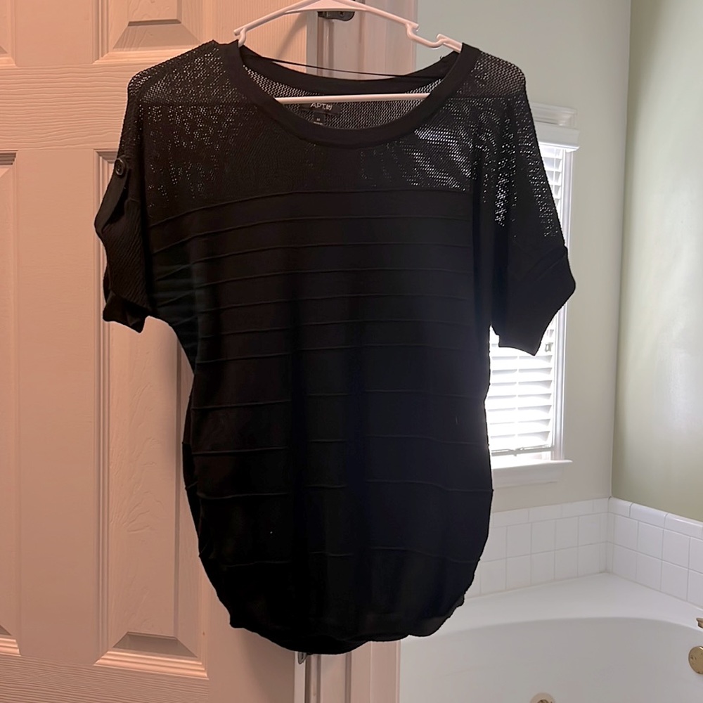 Short Sleeved Black casual sweater